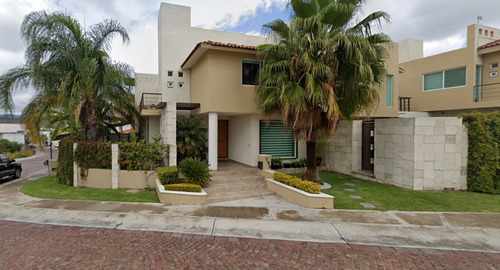 Hermosa Casa A La Venta En Querétaro Por Remate Bancario