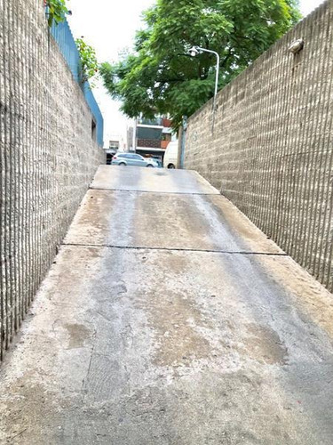Imagen 6 de 9 de Cochera En Venta-centro! Sobre Calle Maipu - Ideal Renta!
