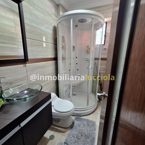 Moderno Apartamento En La Av. La Playa....la Guaira...ref 528