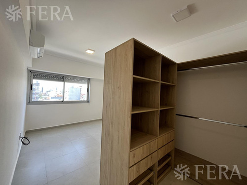 Venta De Departamento 4 Ambientes Con Balcón En Wilde