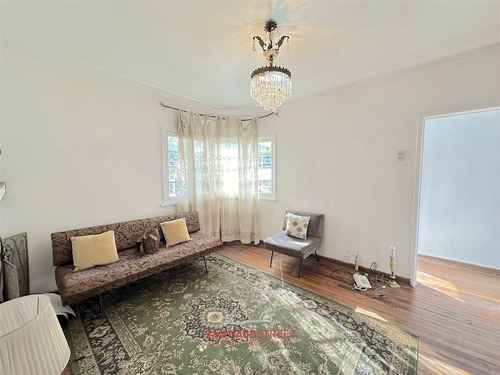 Casa En Venta De 3 Dorm. En Ñuñoa