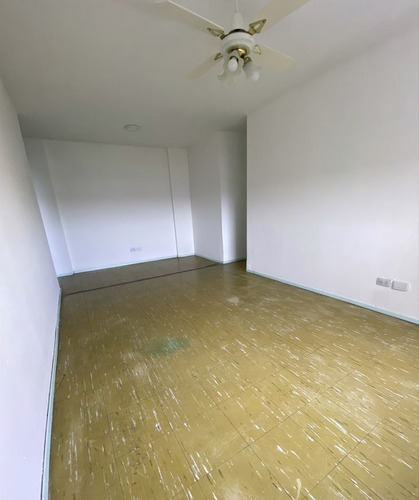 Departamento En Venta En Lomas De Zamora