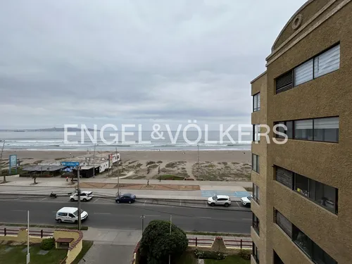 Se Arrienda Cómodo Departamento De 104m2 Frente Al Mar