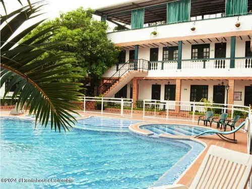 Comercial En Barranquillita Rah Co: 25-1169