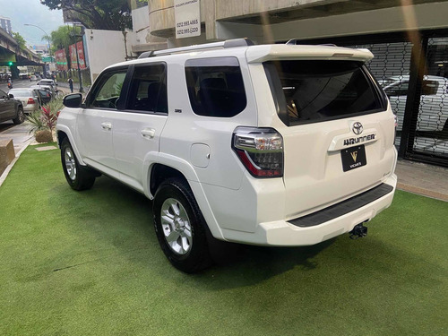 Imagen 6 de 14 de Toyota 4runner 4x2 2019