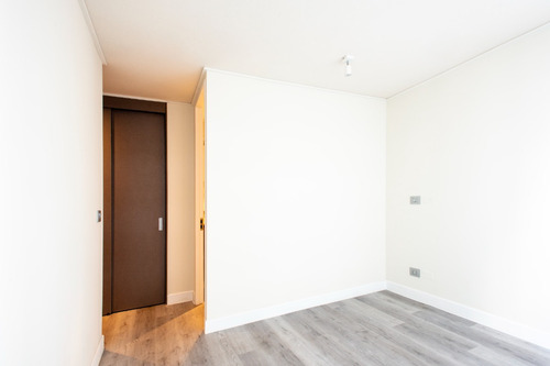 Arriendo Depto Nuevo Semiamoblado 2d+2b. Metro Chile-españa