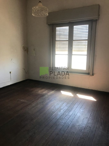 Imagen 8 de 15 de Apartamento 3 Dormitorios De Altos En Pleno Centro De San Carlos