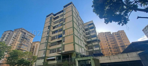Apartamento En Venta En El Marques  Cód 24-8744  Adp 