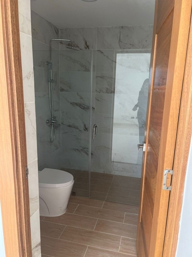 Imagen 12 de 23 de Alquiler De Moderno Apartamento En Alma Rosa I, S.d.e.