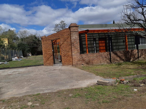 Imagen 9 de 30 de Casa Quinta 4 Amb En Venta Barrio 9 De Abril