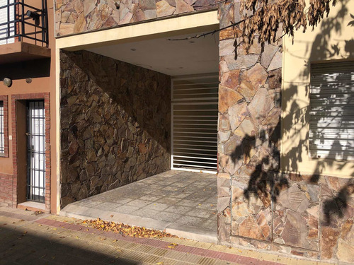 Imagen 1 de 14 de Edificio De 8 Departamentos En Tandil
