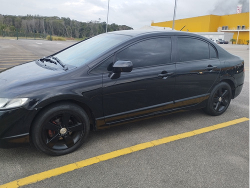 Honda Civic 1.8 Lxs Flex 4p