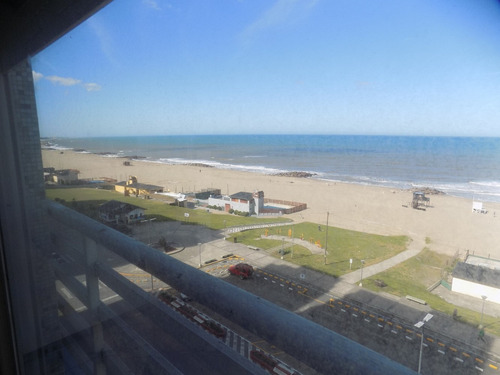 Imagen 12 de 21 de Excelente Departamento Frente Al Mar 3 Amb. Y Dependencia