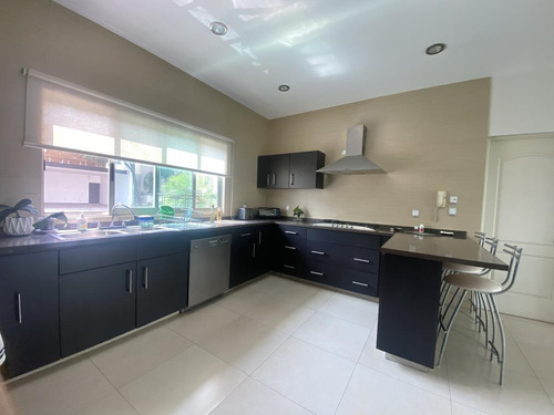 Imagen 12 de 26 de Casa En Venta En Vista Hermosa, Cuernavaca, Residencia En Exclusivo Fraccionamiento