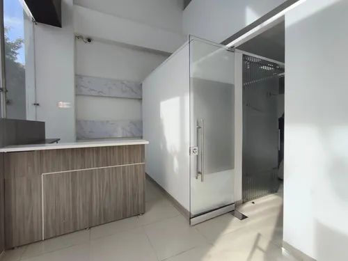 Local En Arriendo En Barrio Blanco. Cod A30772