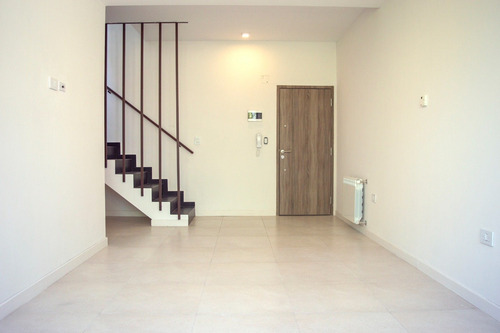 Imagen 5 de 19 de Venta - Departamento Zona Centro - Luján - 2 Ambientes