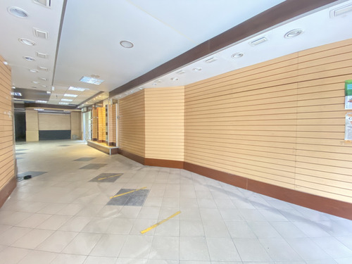 Alquiler Local Comercial 200 Mts 2 En 18 De Julio Cordón.