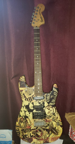 Guitarra Squier Obey Graphic Stratocaster De Fender