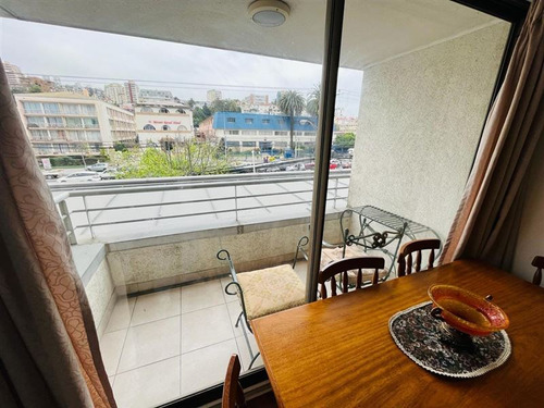 Departamento En Venta De 2 Dorm. En Viña Del Mar