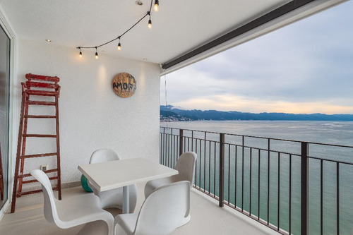Departamento En Venta En Colonia Zona Hotelera Norte, Puerto Vallarta, Jalisco