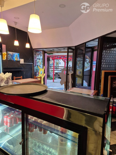 Casa Con Local Comercial En Venta De 5 Dorm. En Viña Del Mar