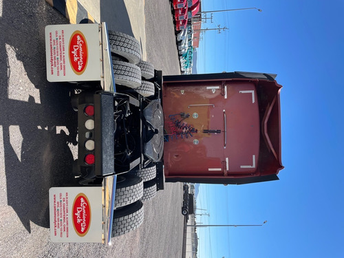 Imagen 6 de 15 de Kenworth T660 2012