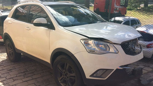 Imagem 1 de 6 de Sucata Peças Ssangyong Korando Motor Turbina Caixa Cambio