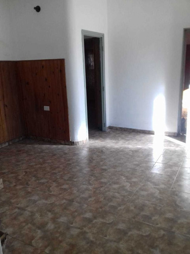 Imagen 7 de 10 de Venta Casa Esquina Con Mejoras A Nuevo!!