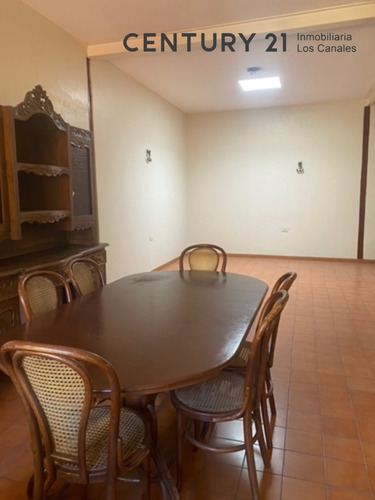 Imagen 7 de 12 de Casa En Alquiler En Barcelona Urbanización Las Morochas