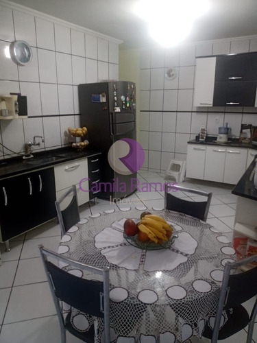 Imagem 3 de 15 de Sobrado À Venda, 03 Dormitórios, Parque Maria Helena - Suzano/sp. - So00531 - 69819030
