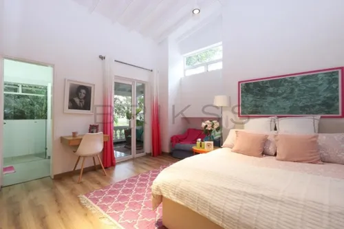 Casa En Venta En El Poblado. Cod V50795