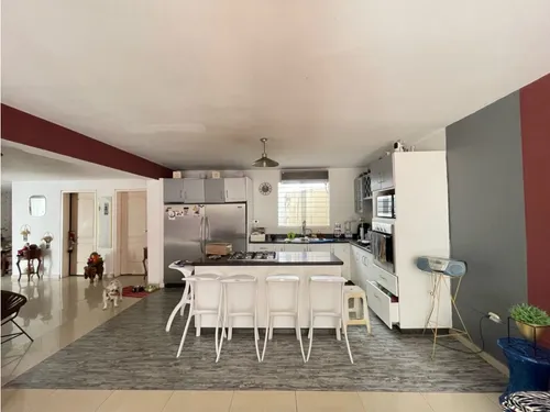 Se Vende Casa Urb. Los Chorros