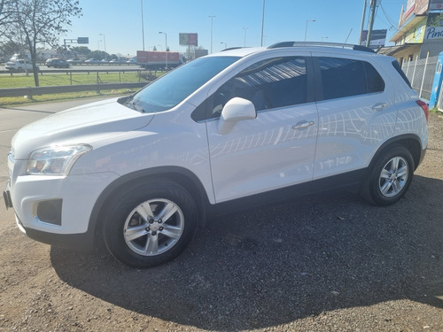 Imagen 6 de 15 de Chevrolet Tracker 2016 1.8 Ltz Fwd Mt 140cv