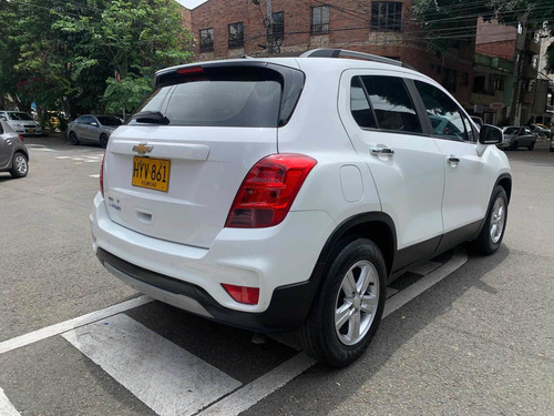 Imagen 6 de 12 de Chevrolet Tracker 2018 1.8 Lt Automática