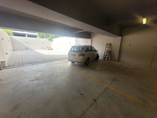 Imagen 8 de 30 de Departamento De 4 Amb A La Venta En Villa Luri