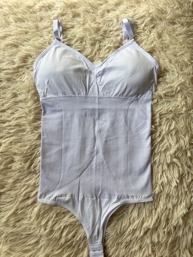 Body Reductor Modelador Faja Abdominal Bretel Regulable Blanco Xl/xxl Abarca Contorno De 90 A 120 Cm