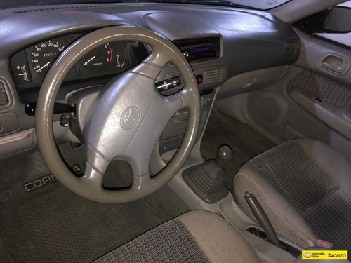 Toyota Corolla .