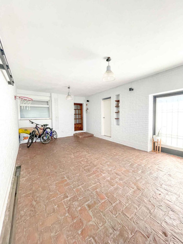 Casa En Venta En Pergamino Con Patio Y Cochera