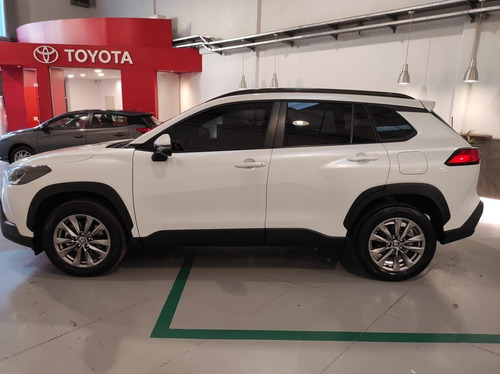 Imagen 3 de 16 de Toyota Corolla Cross Xli