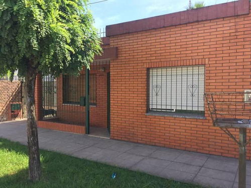 Imagen 3 de 30 de En En Venta. Casa En Jose C. Paz. 2 Dormitorios, Patio Con E