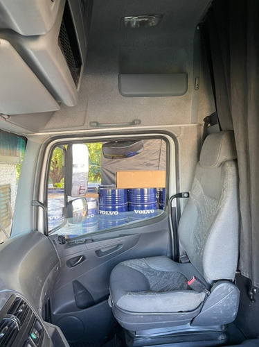 Mercedes Benz Axor 2035 4x2t - Año 2015