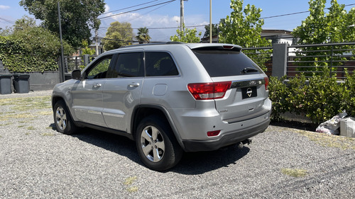 Jeep Grand Cherokee Laredo 4X2 3.6L