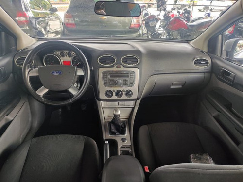 Ford Focus Focus 1.6 GL 16V FLEX 4P MANUAL