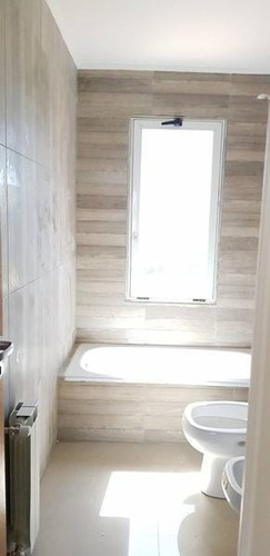 Imagen 18 de 20 de Casa A La Laguna En Venta En San Gabriel - Villa Nueva!!