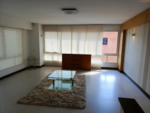Town House En Venta Urb. El Peñón Baruta