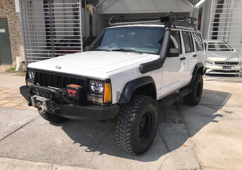 Imagen 1 de 15 de Excelente Jeep Cherokee Sport 4x4 Aut