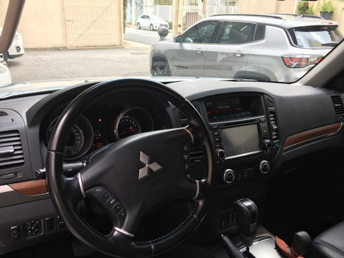 Imagem 6 de 15 de Mitsubishi Pajero Full 3.8 Hpe 4x4 V6 24v Gasolina 2p Automá