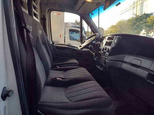 Imagem 12 de 15 de Iveco Daily 35s14 Ano 13/13 Com Bau Refrigerado -5 Graus