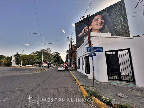 Imagen 15 de 21 de Local Esquina Frente Parque 9 De Julio A Pasos De Esquina Norte