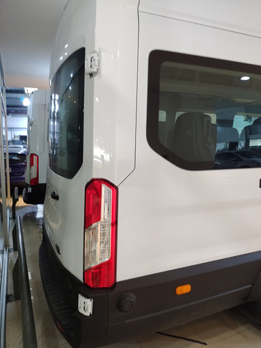 Ford Transit 2.0 Minibus 17+1 Manual - Solo para Empresas - HD